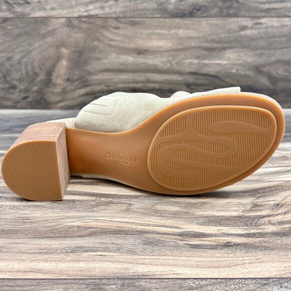 NIB Gentle Souls by Kenneth Cole 9M Chas Comfort Open Toe Heeled Sandals Suede - Picture 10 of 12